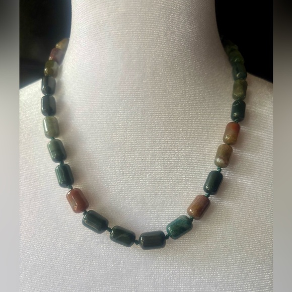 Gemstone Necklaces 5 Total - Picture 4 of 15